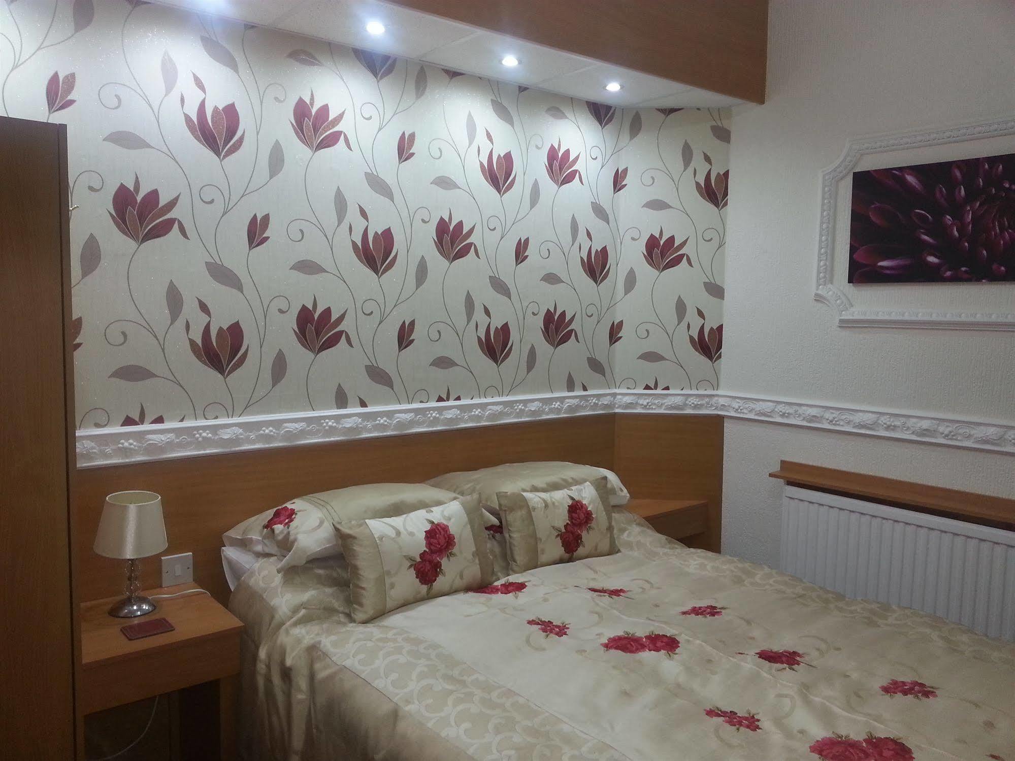 The Golden Sands Guest house 4*
