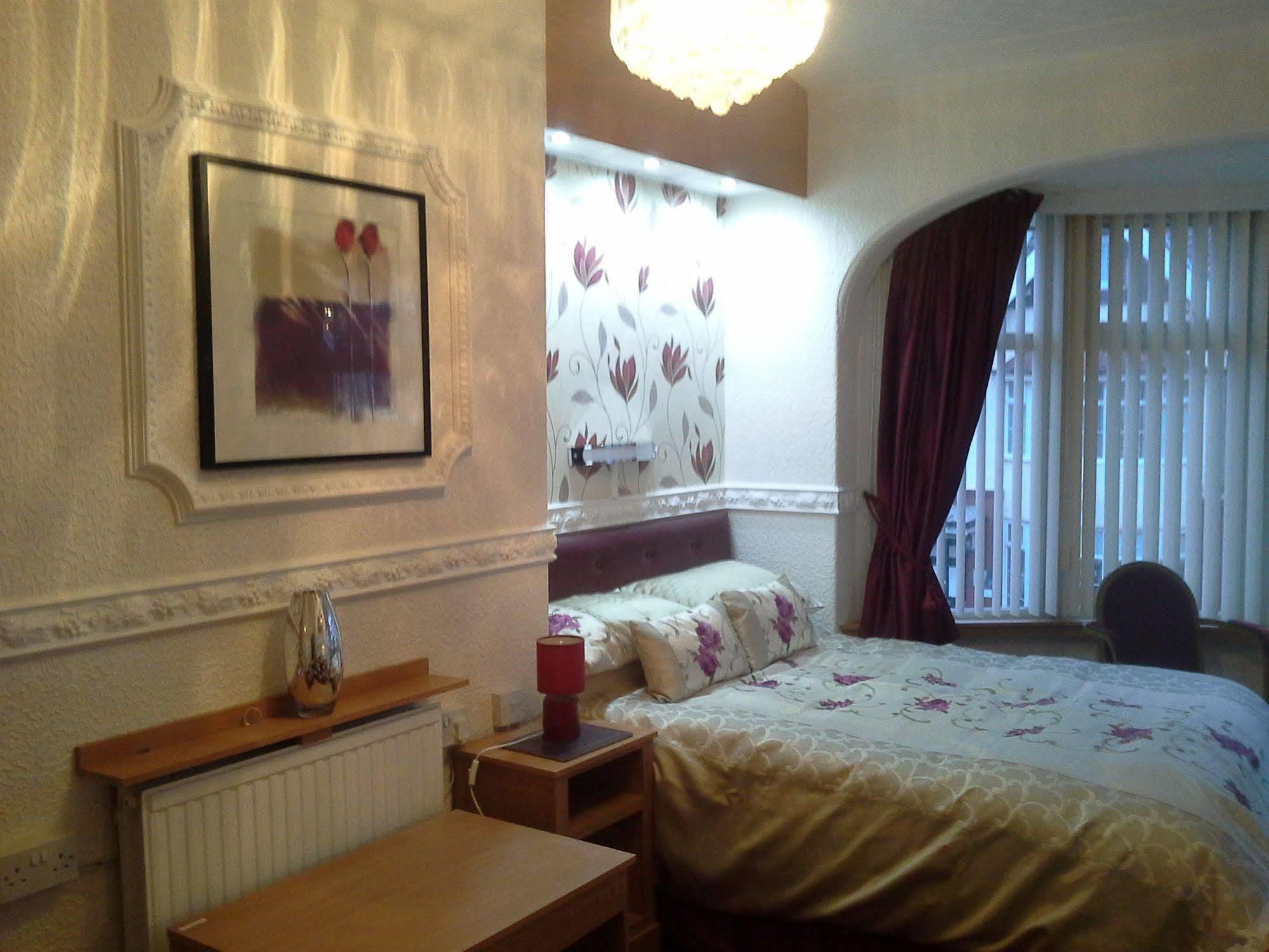 Guest house The Golden Sands