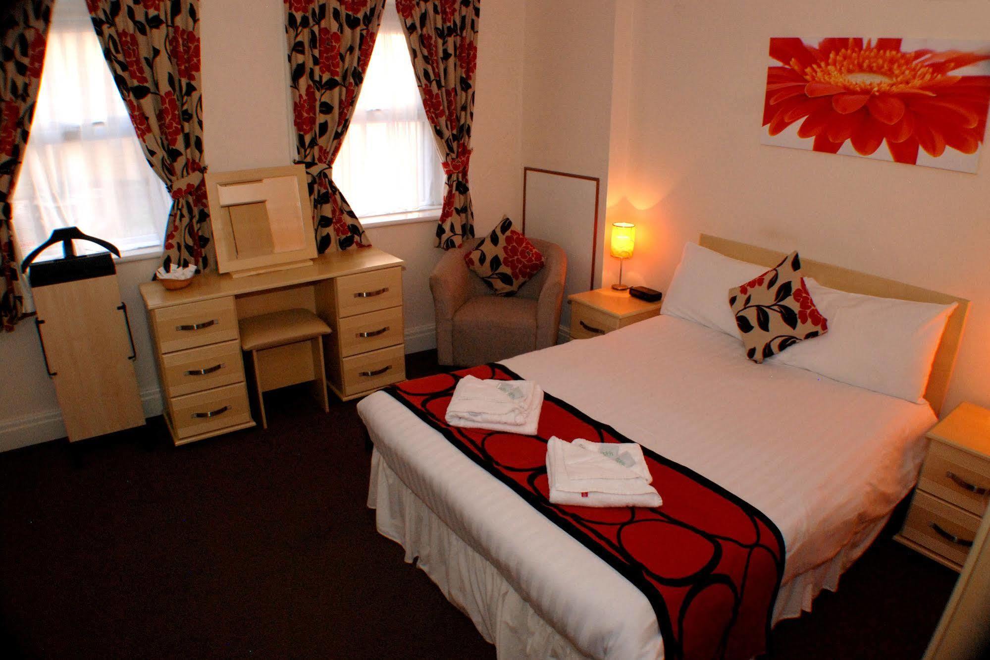 Mars Seaview By Oyo Bed & Breakfast 3*