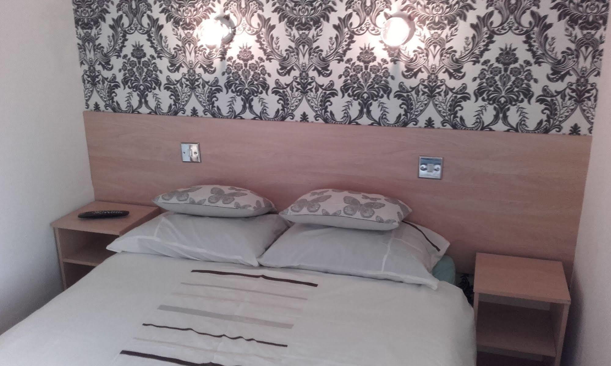 The Penrhyn Guest house 3*