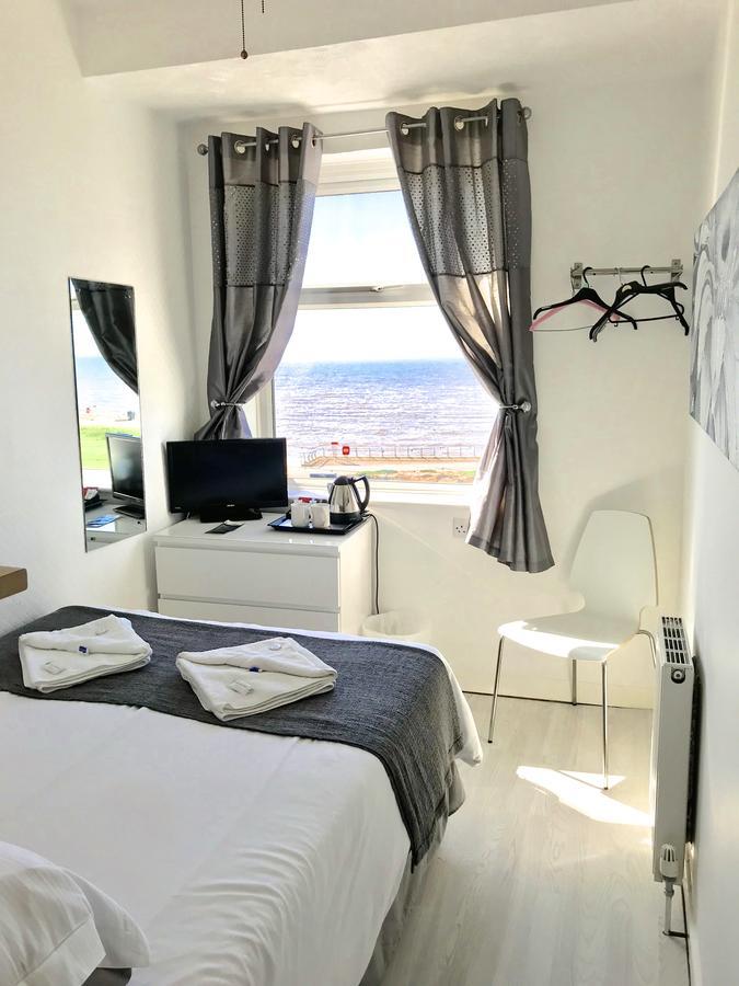 Sandford Promenade Hotel