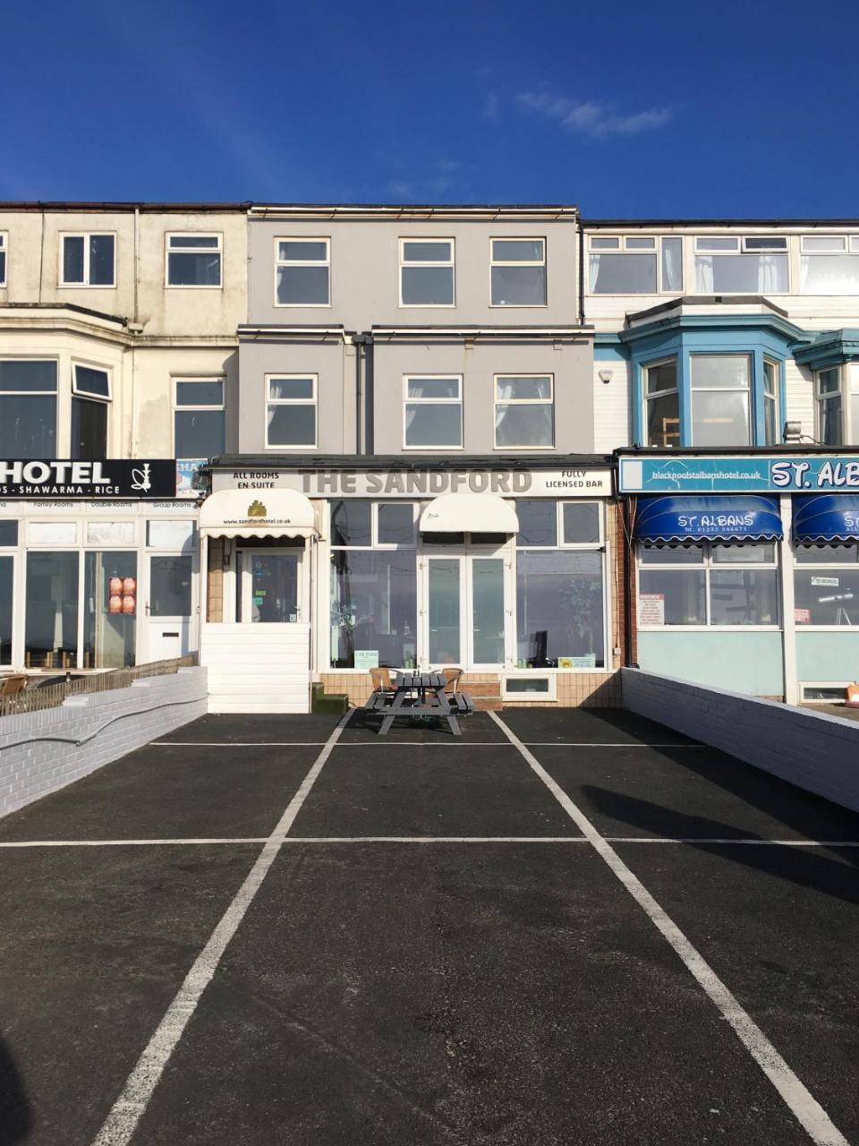 Sandford Promenade Hotel 3*
