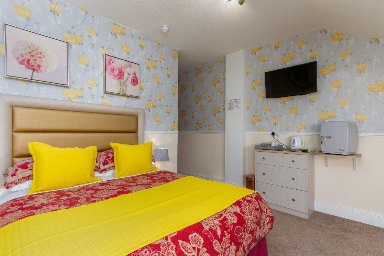 Guest house Valentine Over 21 Adult Couples Only Blackpool