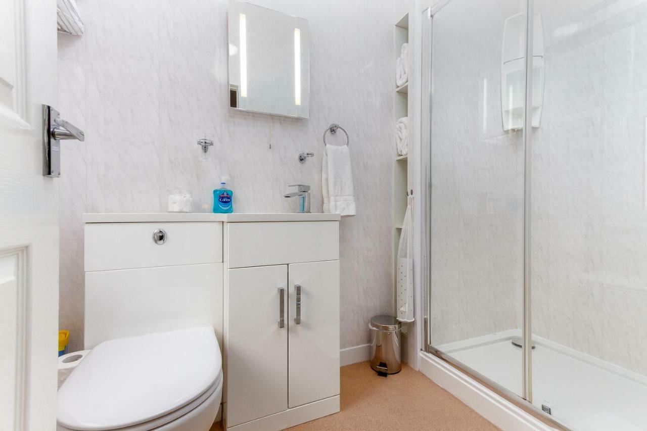 Guest house Valentine Over 21 Adult Couples Only 4*