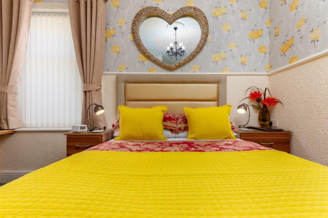 Valentine Over 21 Adult Couples Only Guest house