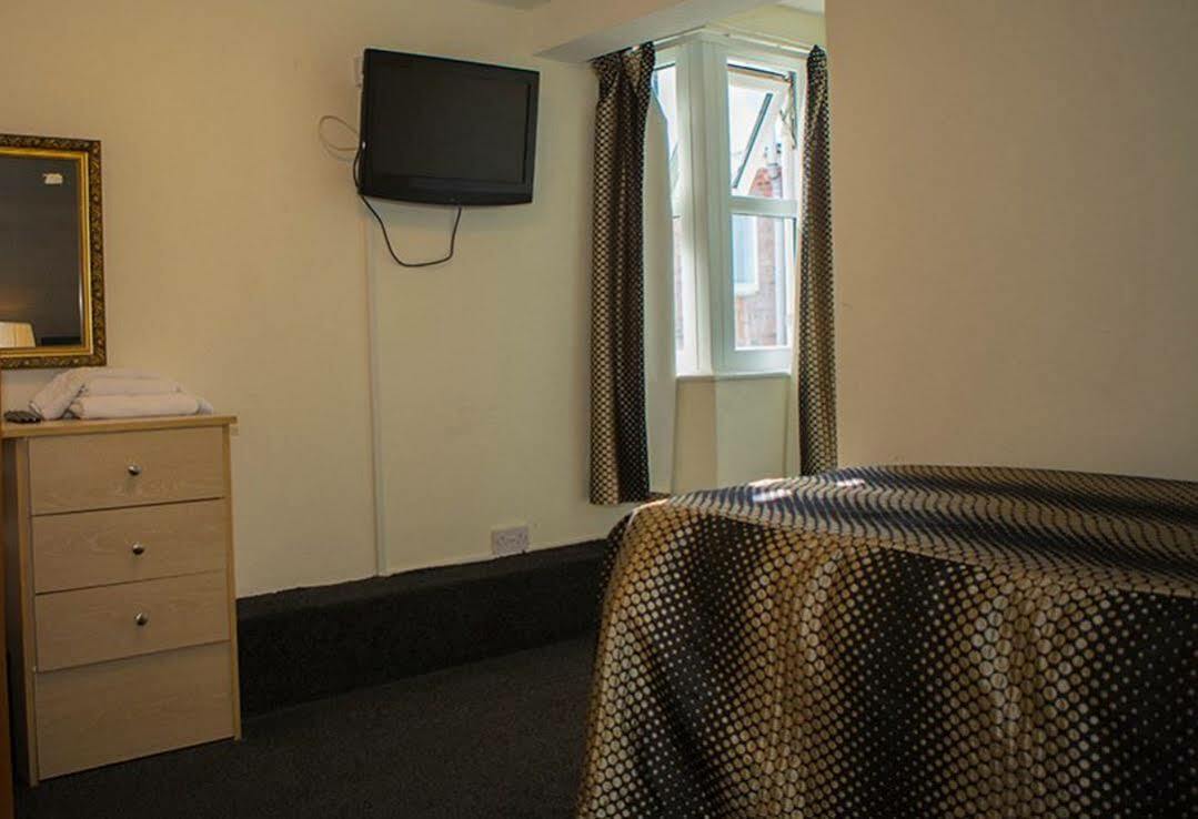 Royal Seabank Hotel 3*