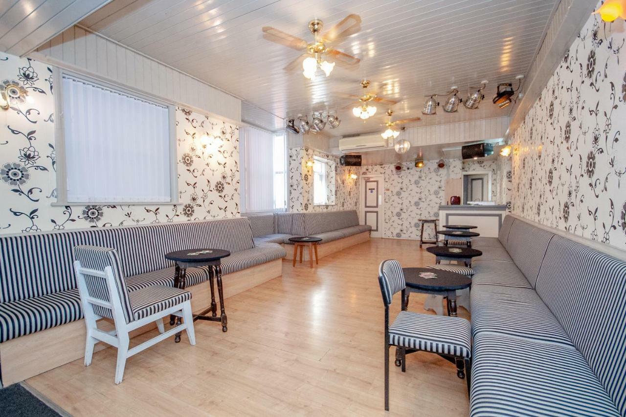 Hotel La Tour 3*
