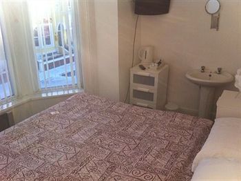 Myroomz Seaview Guest house 2*