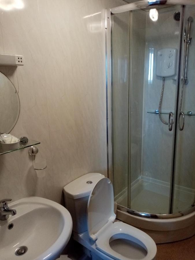 A&p At The Sheron House 4*