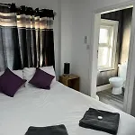 Burlington West Hotel