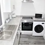 Reads Luxury Jacuzzi Apartments