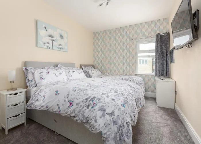 Eden - Family Apartment, Wifi & Parking