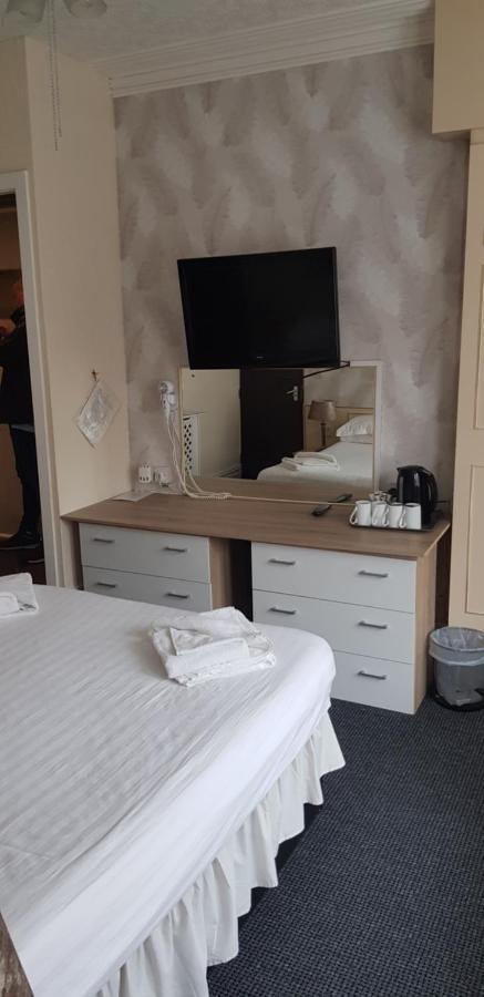 Roselea Hotel Blackpool