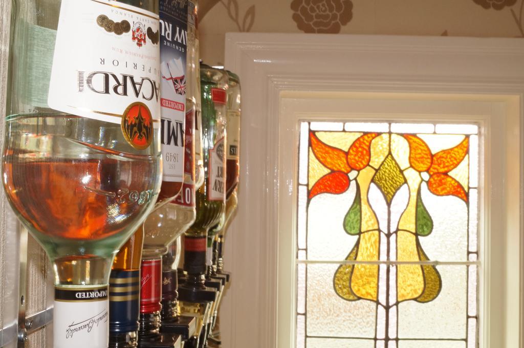 The Beechcliffe - Over 35's Only Guest house 3*