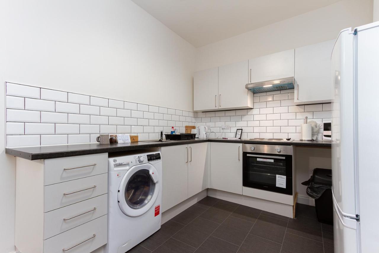 Apartment Kings Court Modern Aparthotel, Town Centre - Collection *