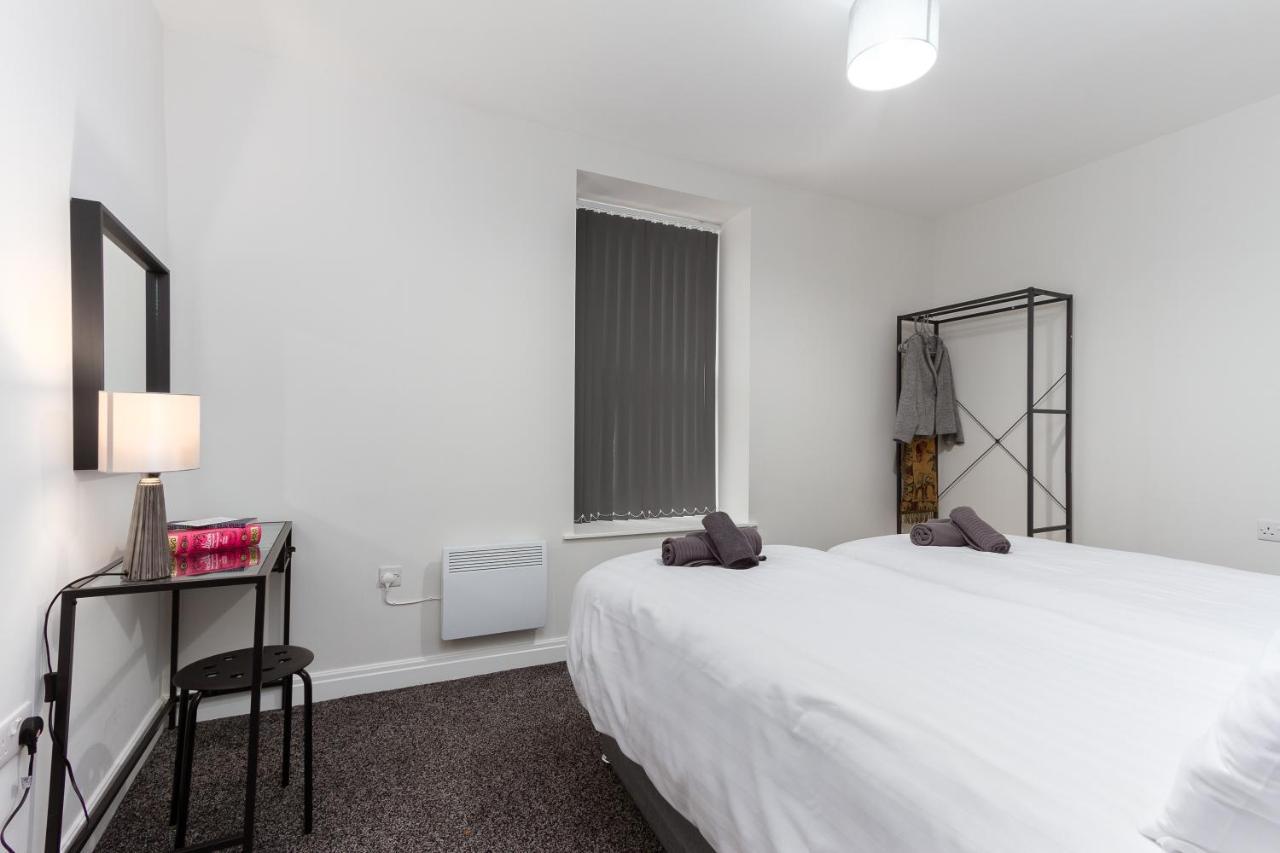 Apartment Kings Court Modern Aparthotel, Town Centre - Collection