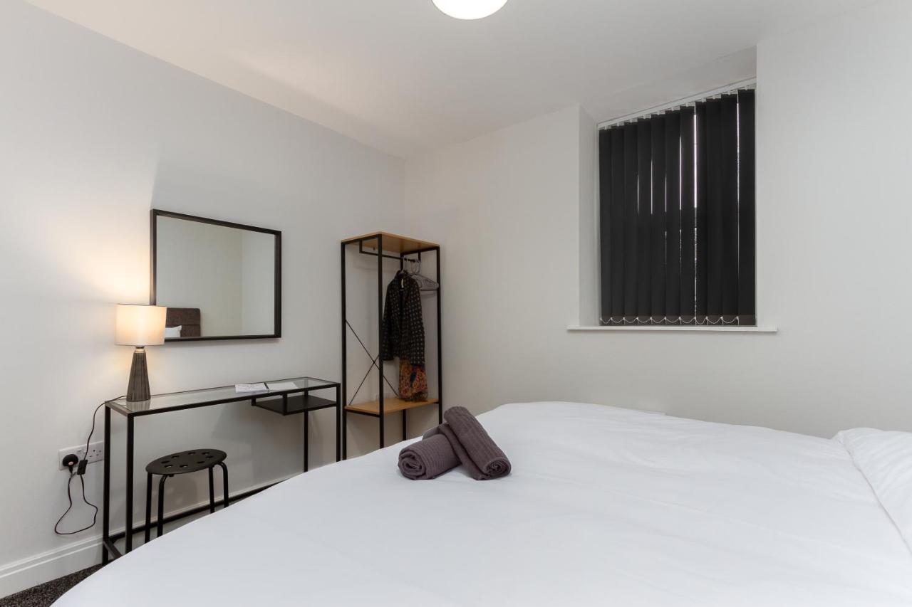 Kings Court Modern Aparthotel, Town Centre - Collection