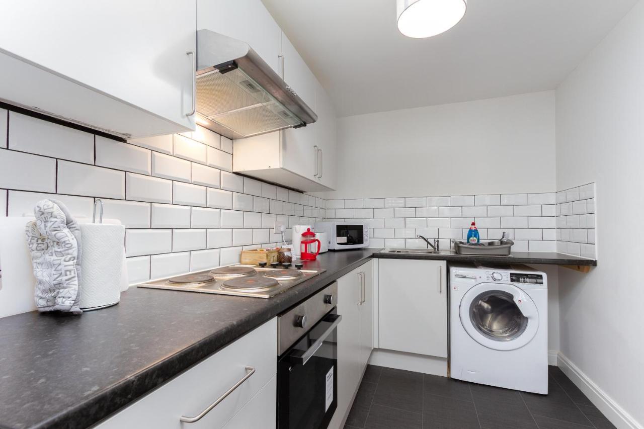 Apartment Kings Court Modern Aparthotel, Town Centre - Collection *