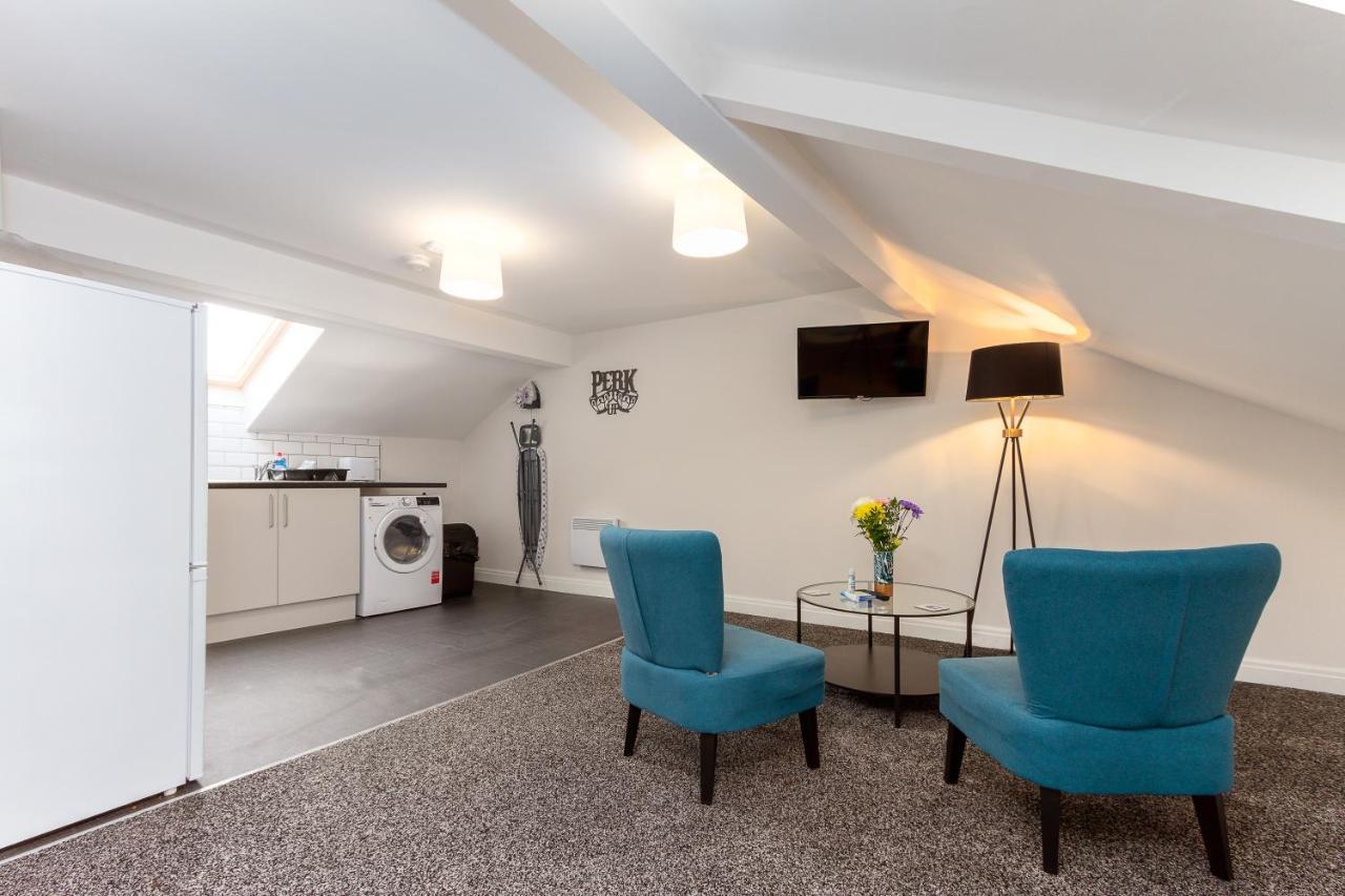 Apartment Kings Court Modern Aparthotel, Town Centre - Collection Blackpool