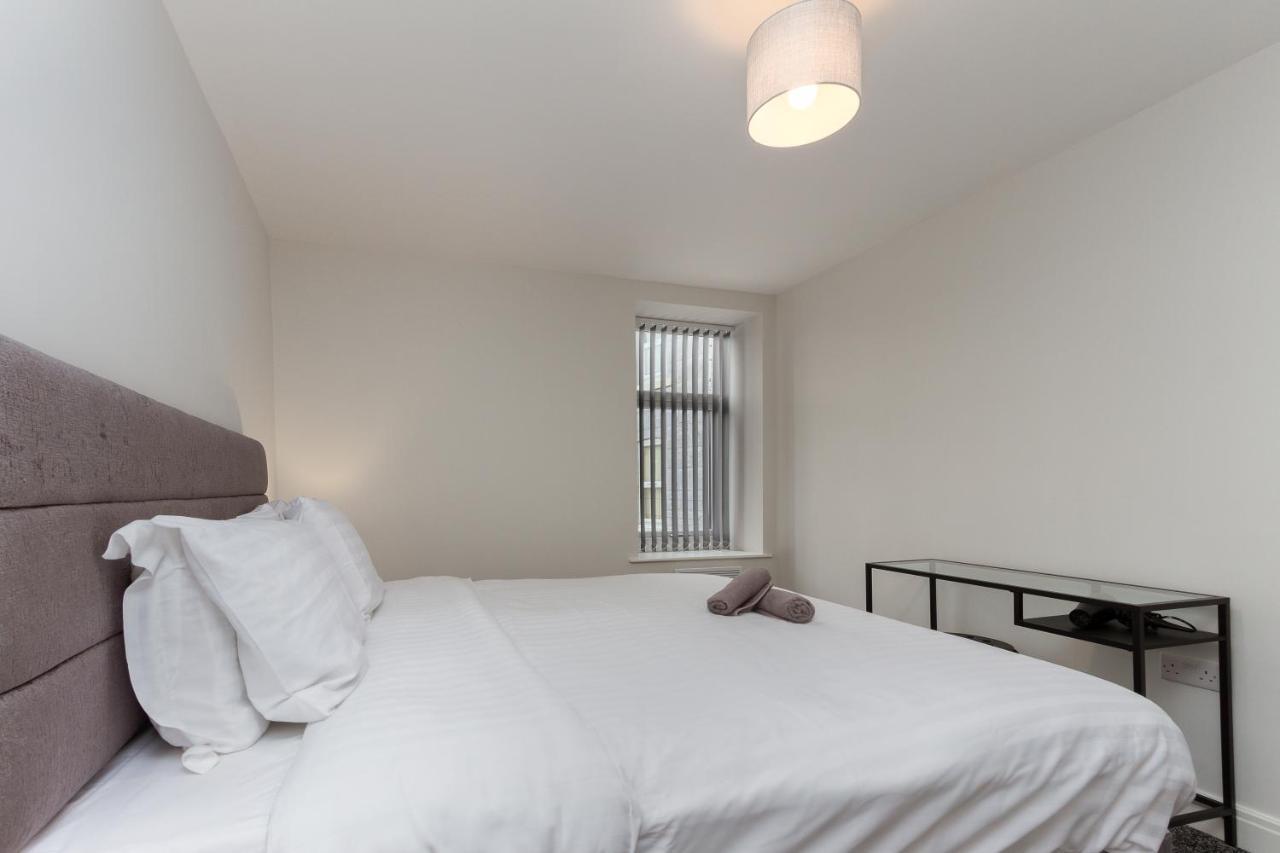 Apartment Kings Court Modern Aparthotel, Town Centre - Collection Blackpool