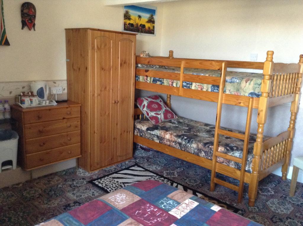 Hornby Villa- 4star B&b-couples & Families Only Guest house