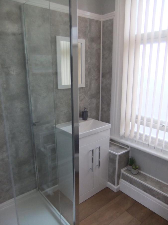Dewsbury House Apartment