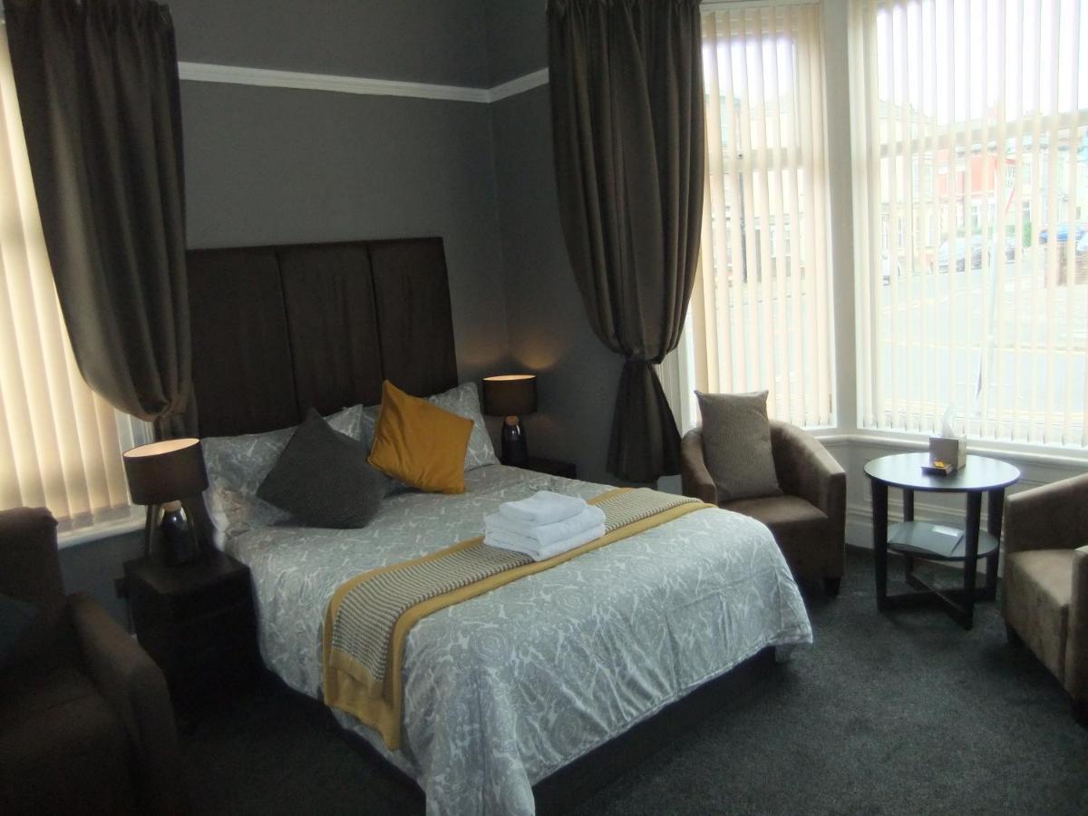 Dewsbury House Apartment