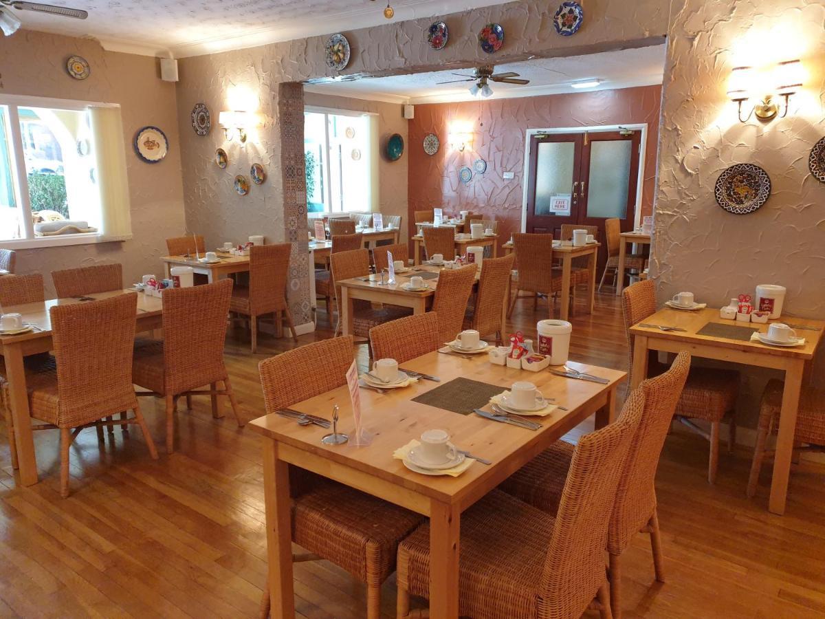 Corona Blackpool 4*