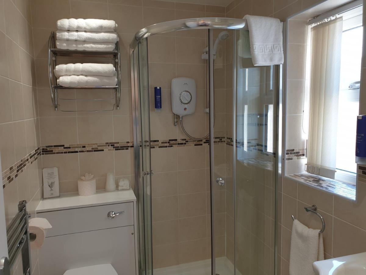 Corona Blackpool 4*