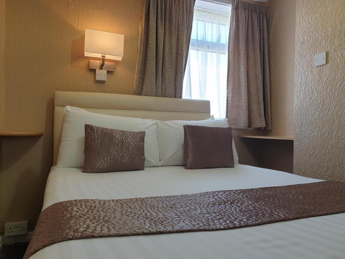 Hotel Corona Blackpool 4*