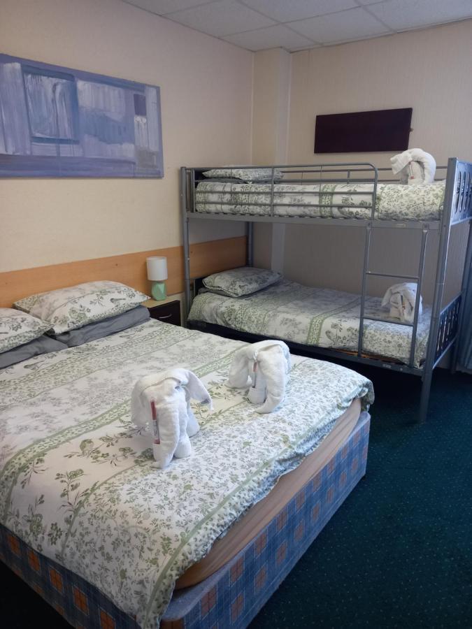 Seasons 24 Guest house