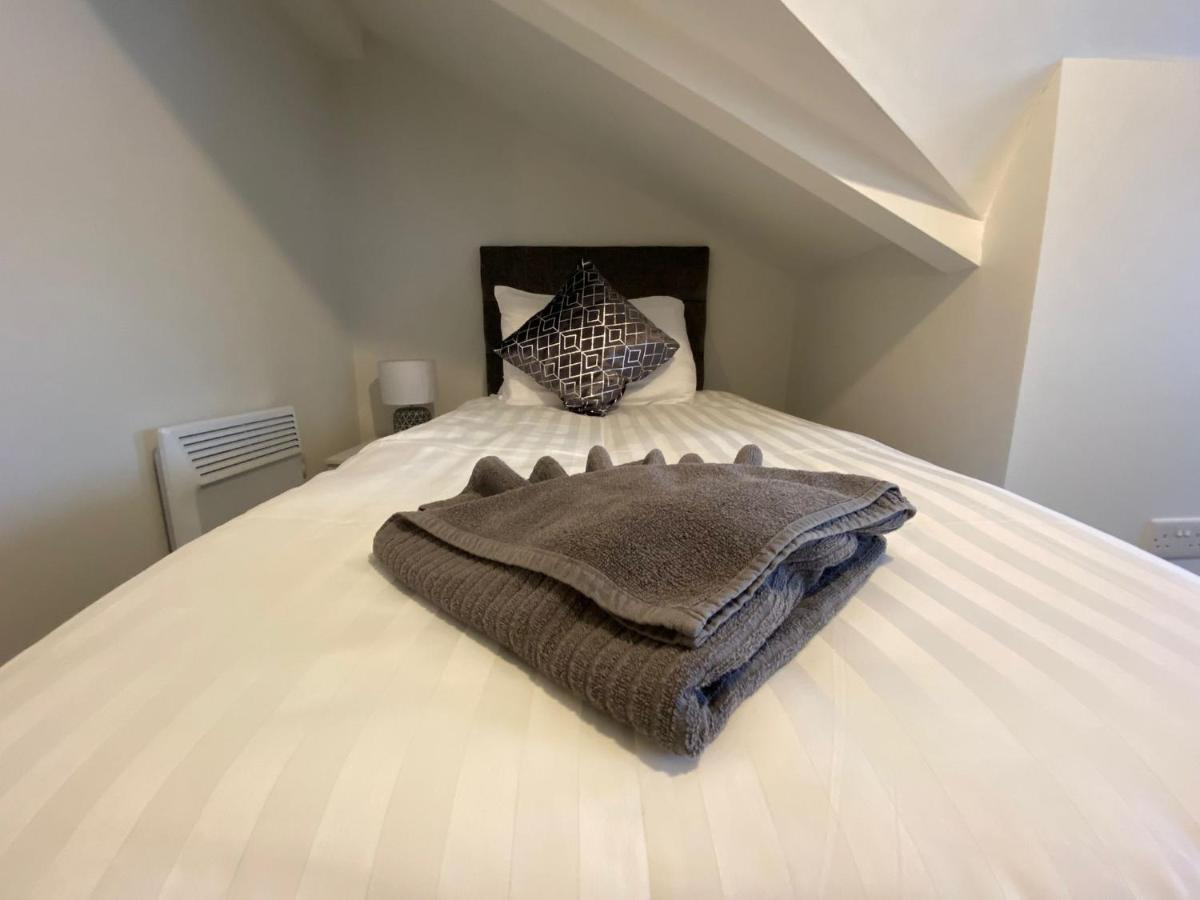Apartment Kings Court Modern Aparthotel, Town Centre - Collection Blackpool