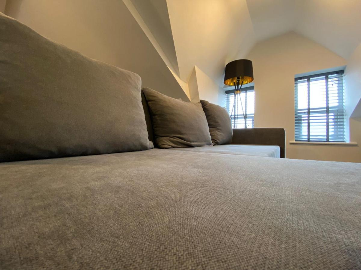 Kings Court Modern Aparthotel, Town Centre - Collection Blackpool