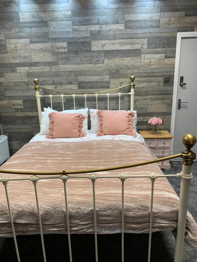 Apartment My Perfect Place & -some With Hot Tub- Free Parking Blackpool