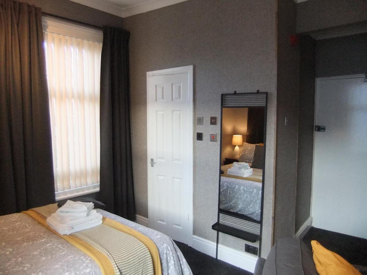Dewsbury House Apartment
