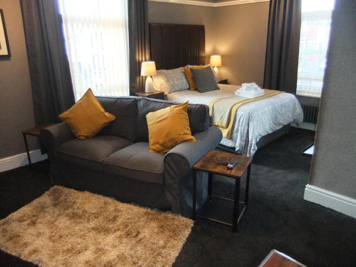 Apartment Dewsbury House