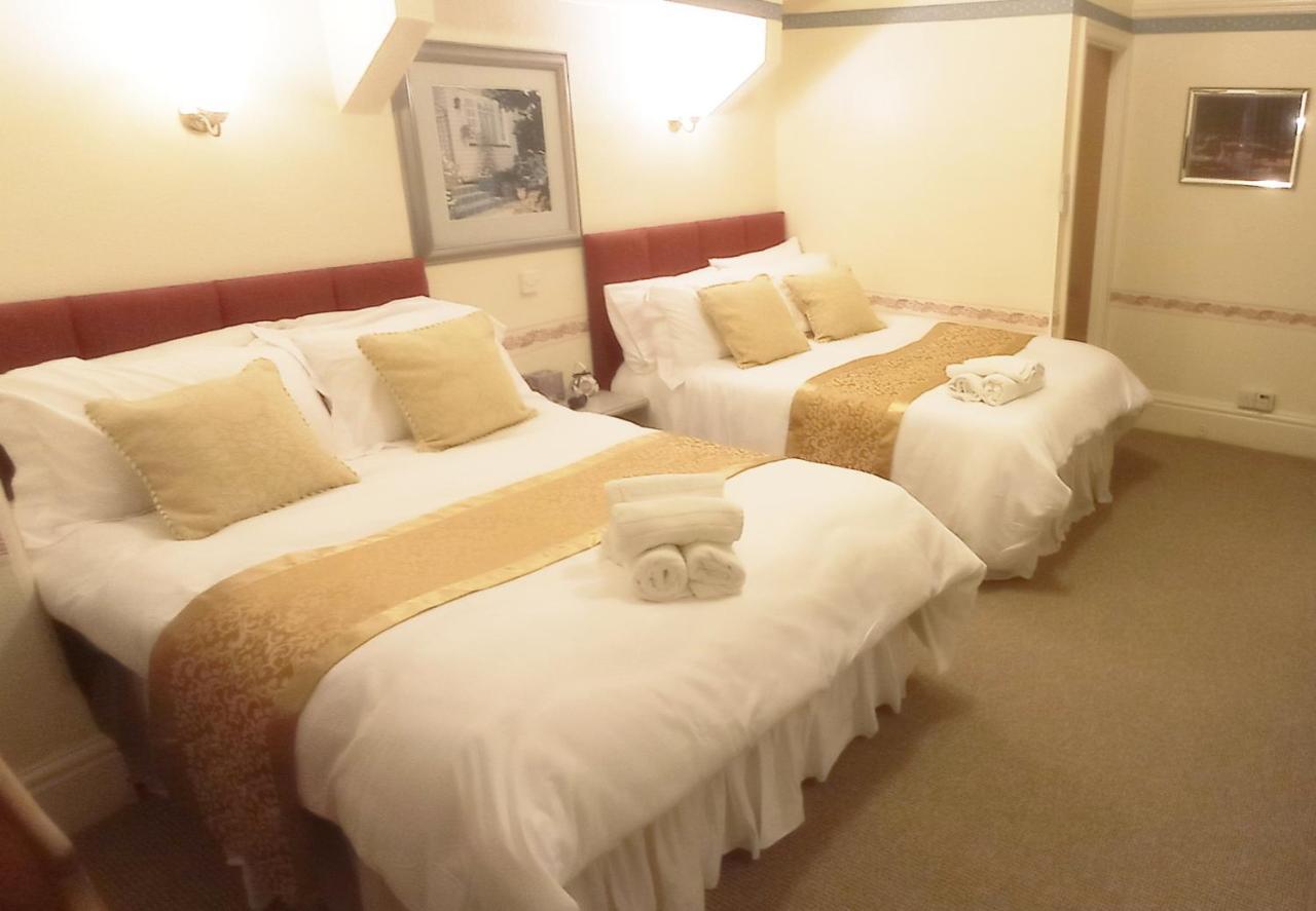 Hotel Lily *