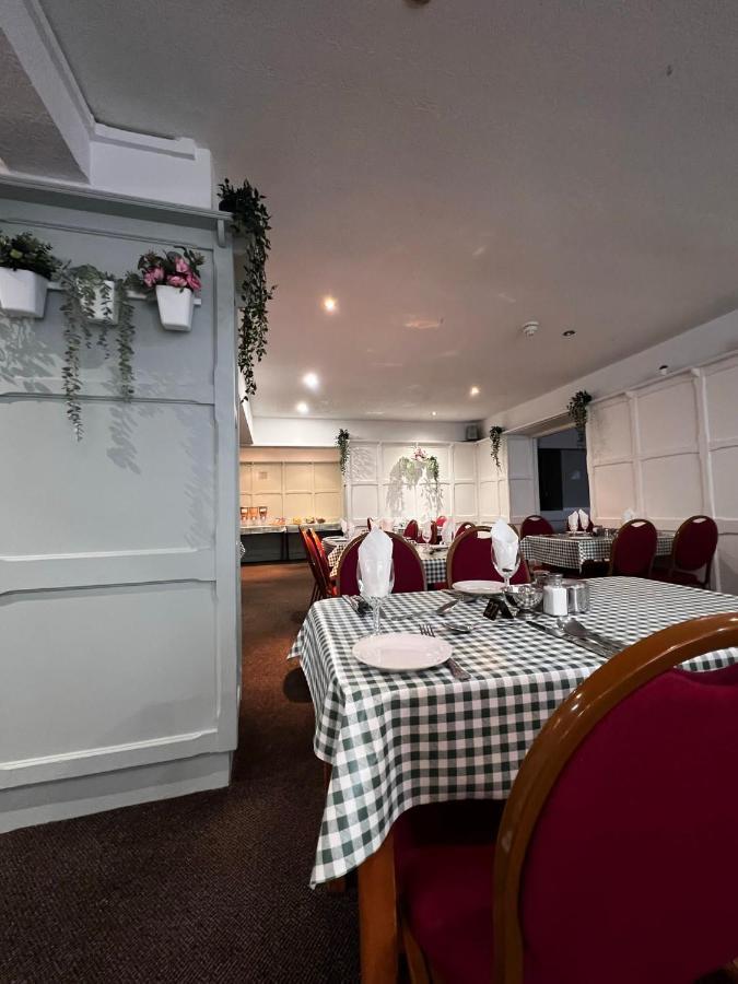 The Georgian Hollies 3* Blackpool