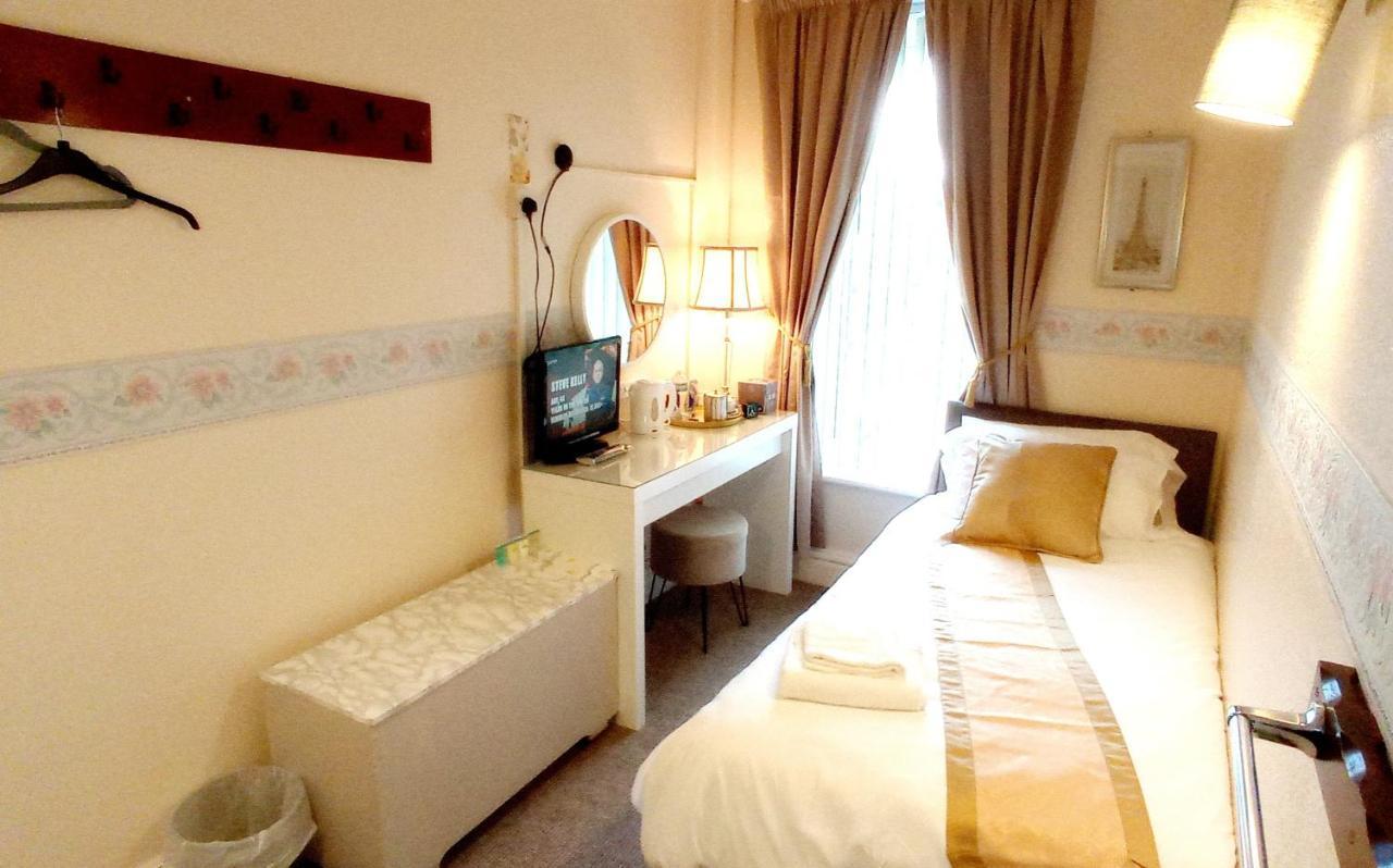 Lily Hotel Blackpool