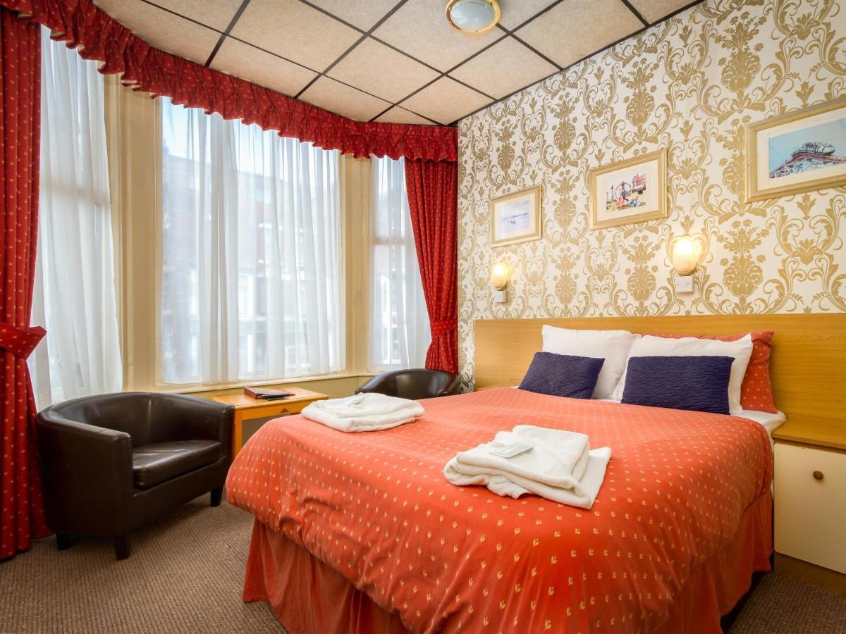 Oak Lea Hotel 3*
