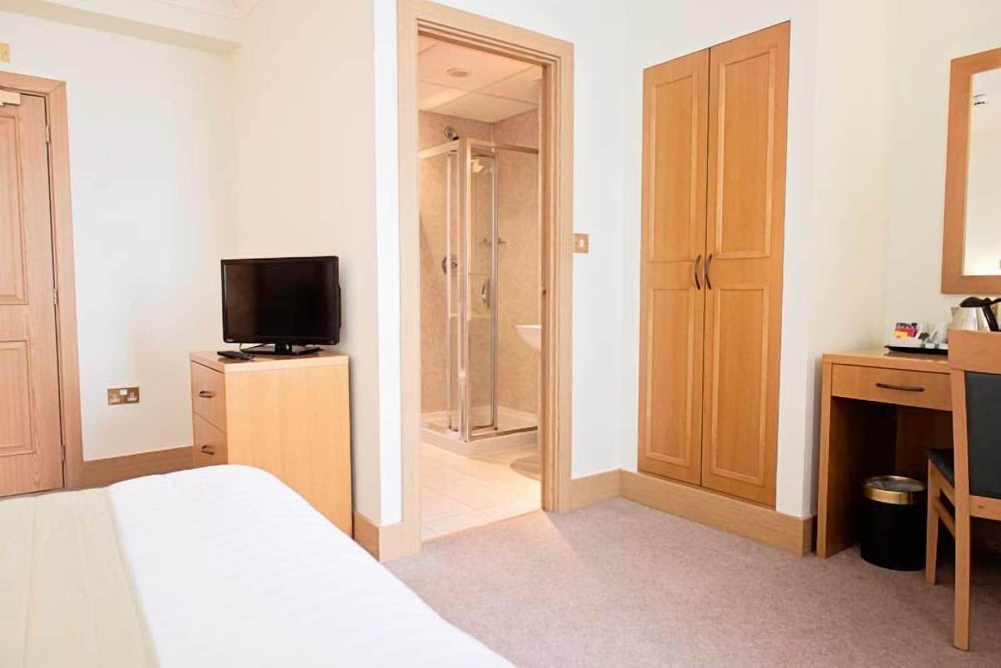 Carousel Hotel 3*