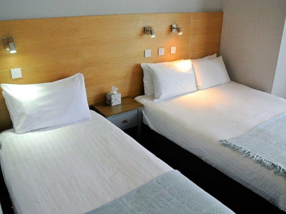 The Bromley 4*