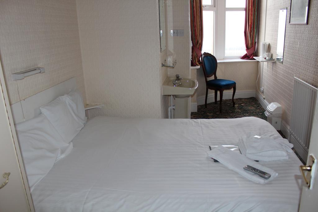 Hotel New Hacketts 3*