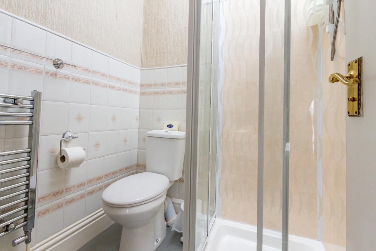 Guest house The Beechcliffe - Over 35's Only Blackpool