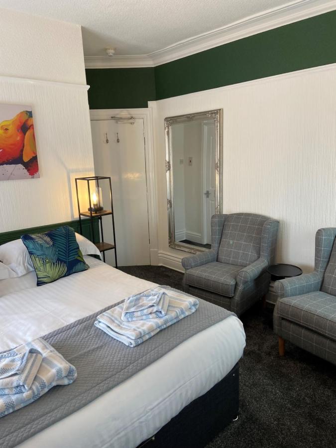 The Beechcliffe - Over 35's Only 3*