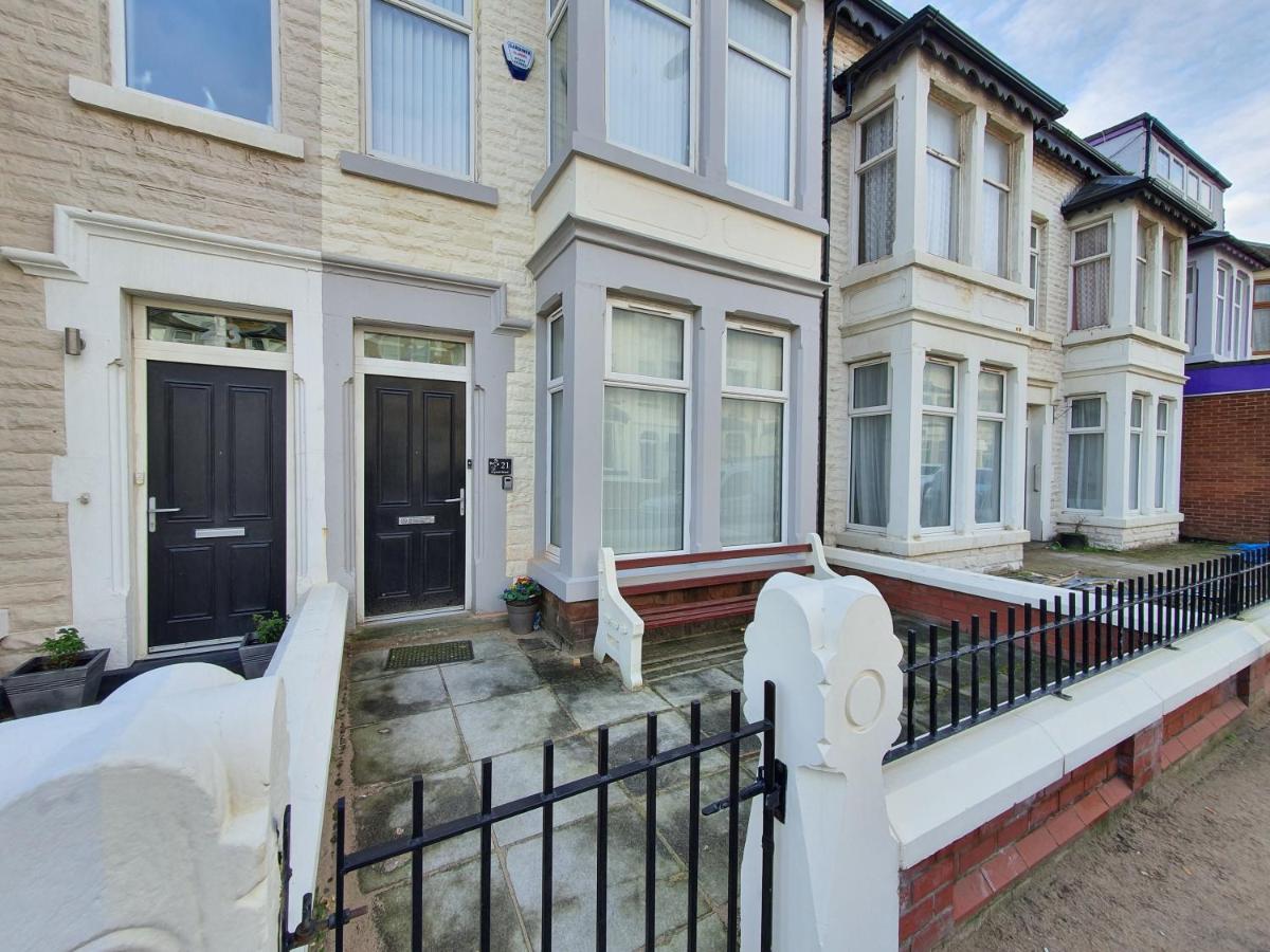 Dysa Crystal House Holiday home *