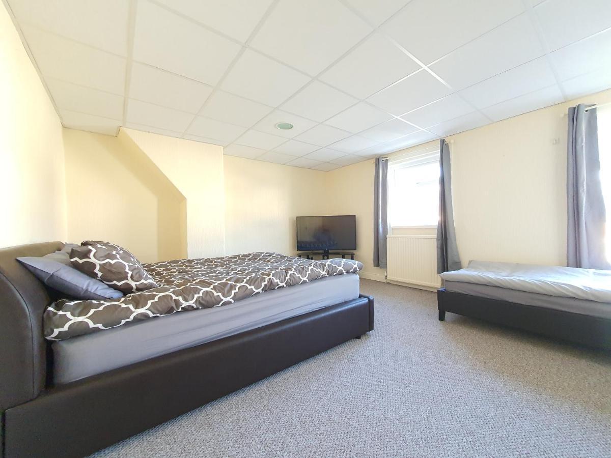 Dysa Crystal House Holiday home
