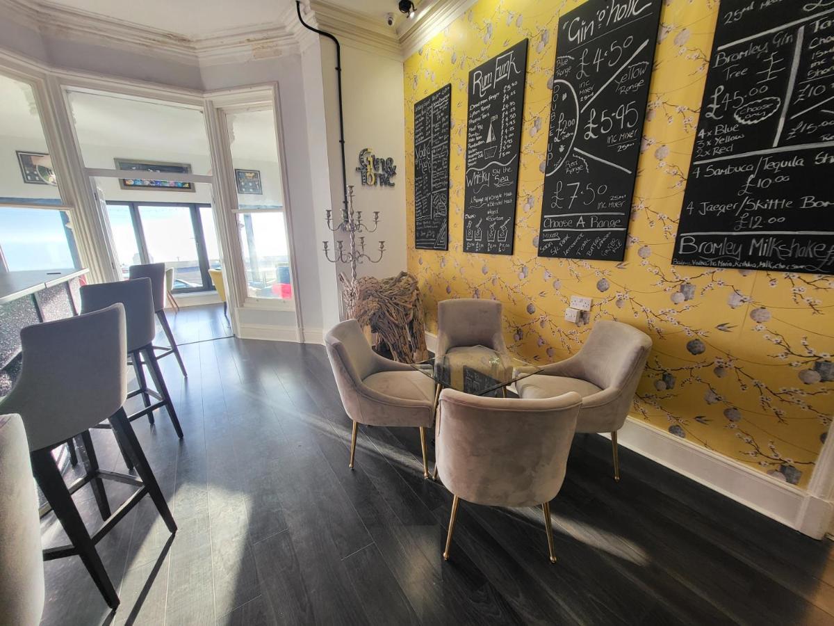 Bed & Breakfast The Bromley Blackpool