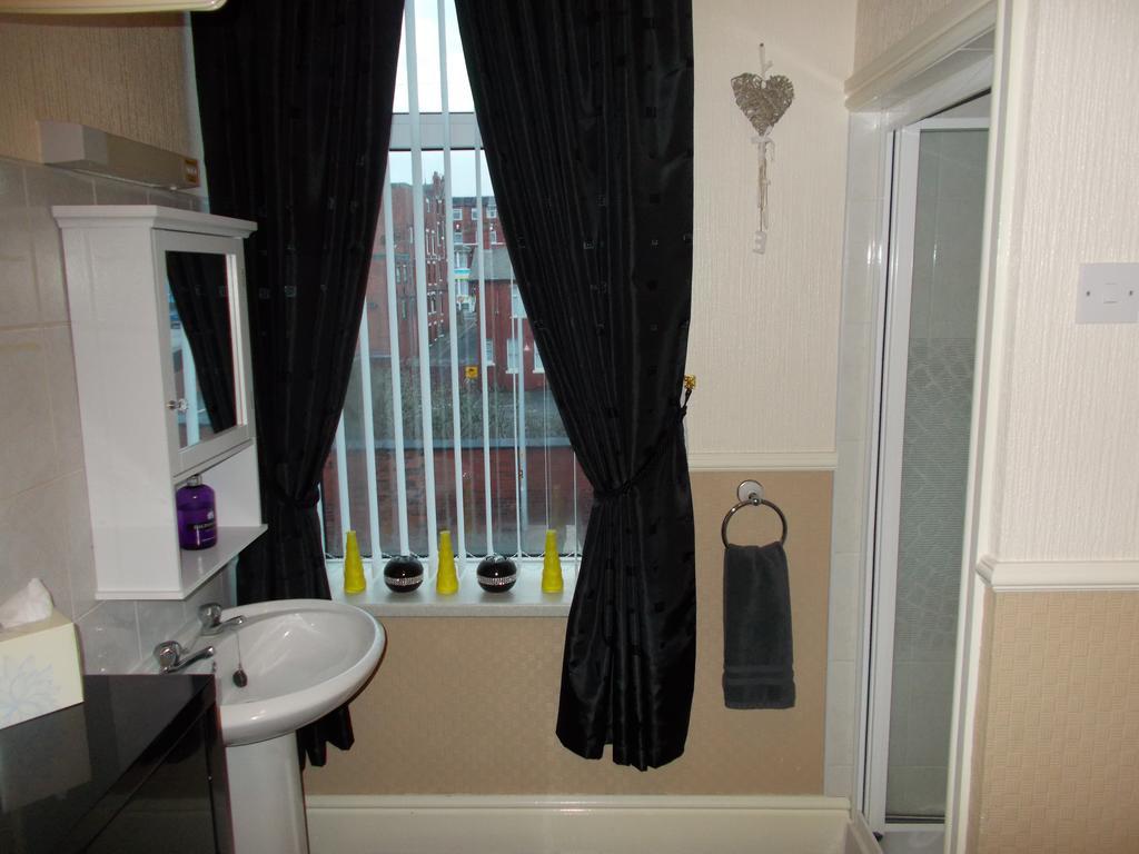 Delamere Bed & Breakfast Blackpool