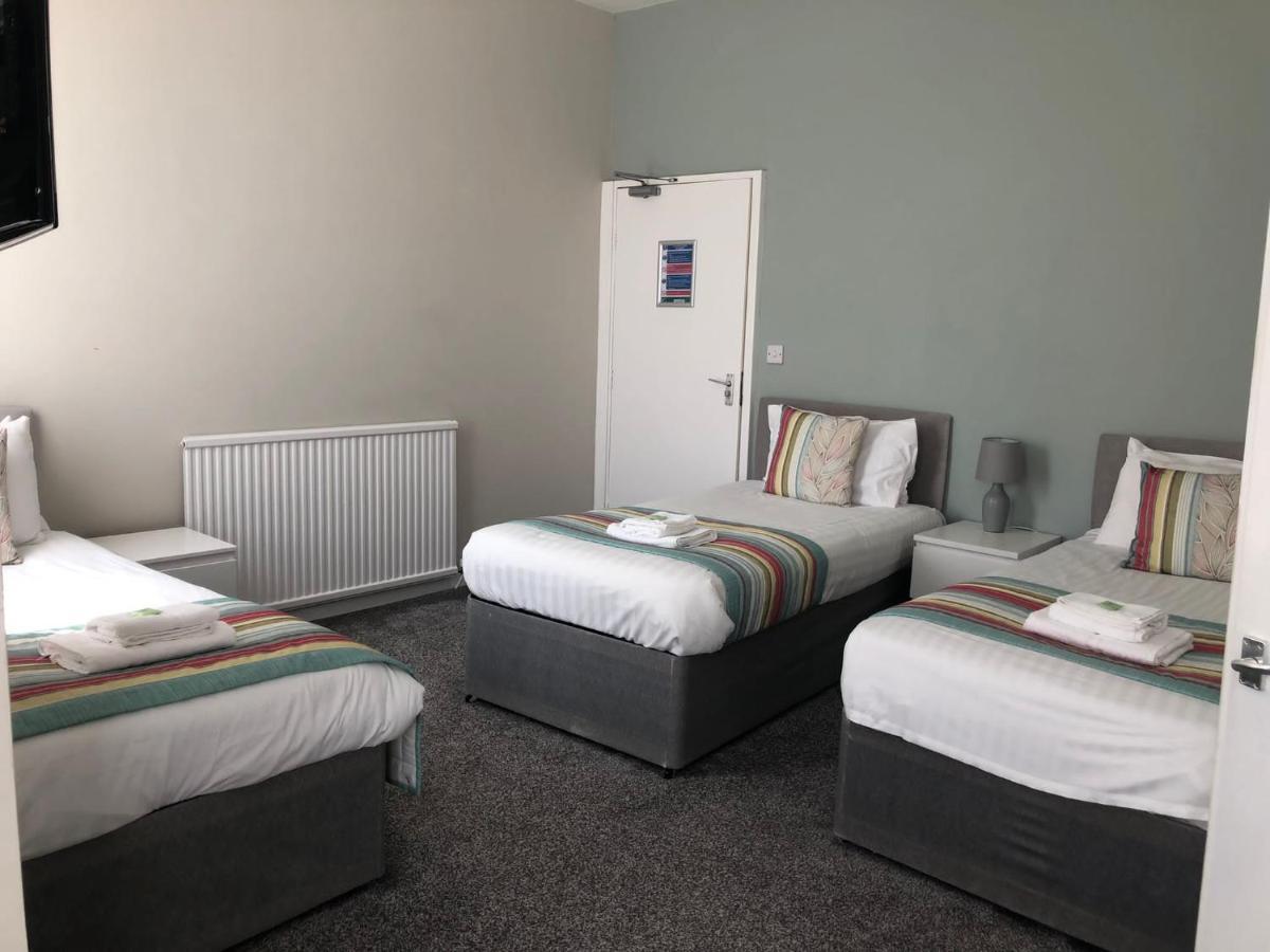 The Georgian Hollies 3*